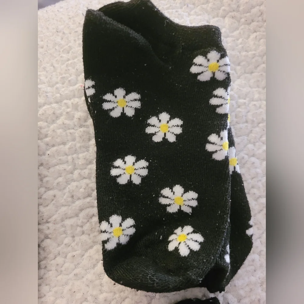 Assorted Women''s Ankle Socks - Black, Gray, White